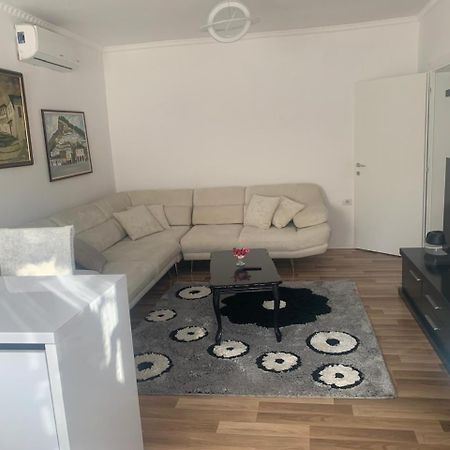 Flat In Berat'S Center Apartment Exterior photo