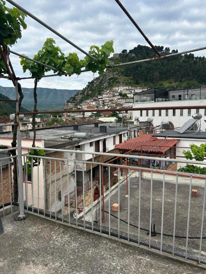 Flat In Berat'S Center Apartment Exterior photo