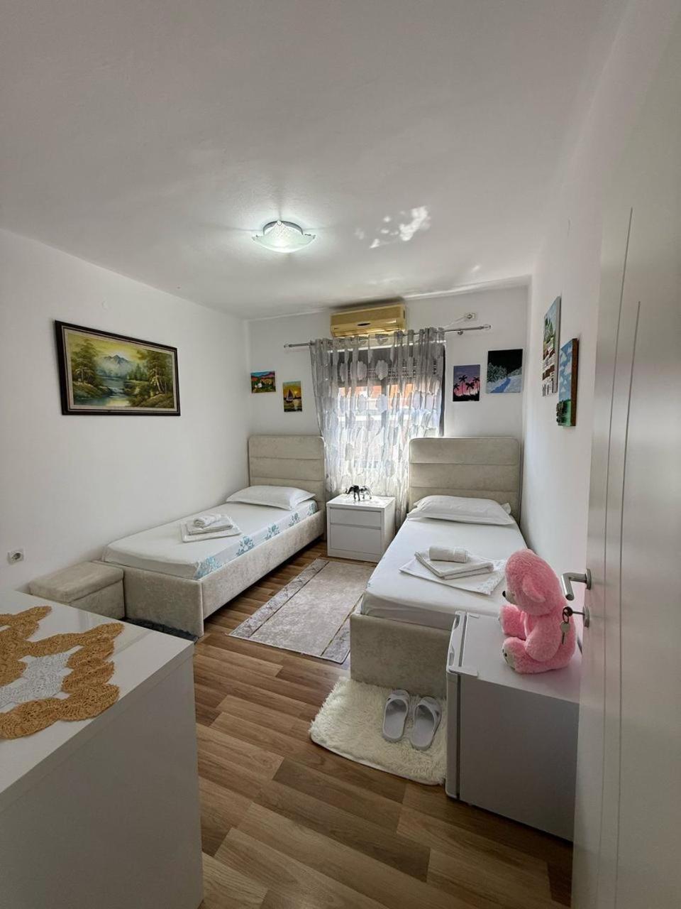Flat In Berat'S Center Apartment Exterior photo