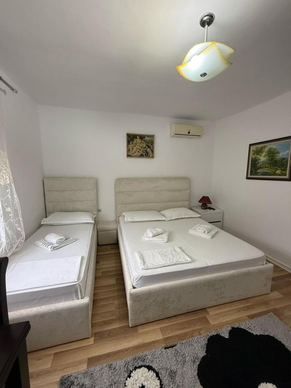 Flat In Berat'S Center Apartment Exterior photo