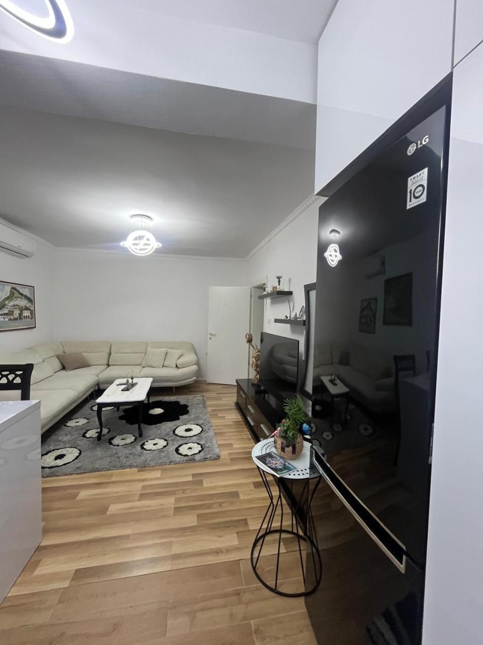 Flat In Berat'S Center Apartment Exterior photo